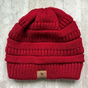 Super Star women’s red chunky knit ski hat